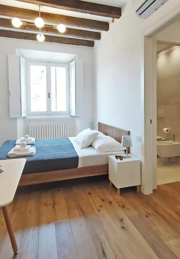 Milano Navigli Apartment - Via Vigevano  Milão